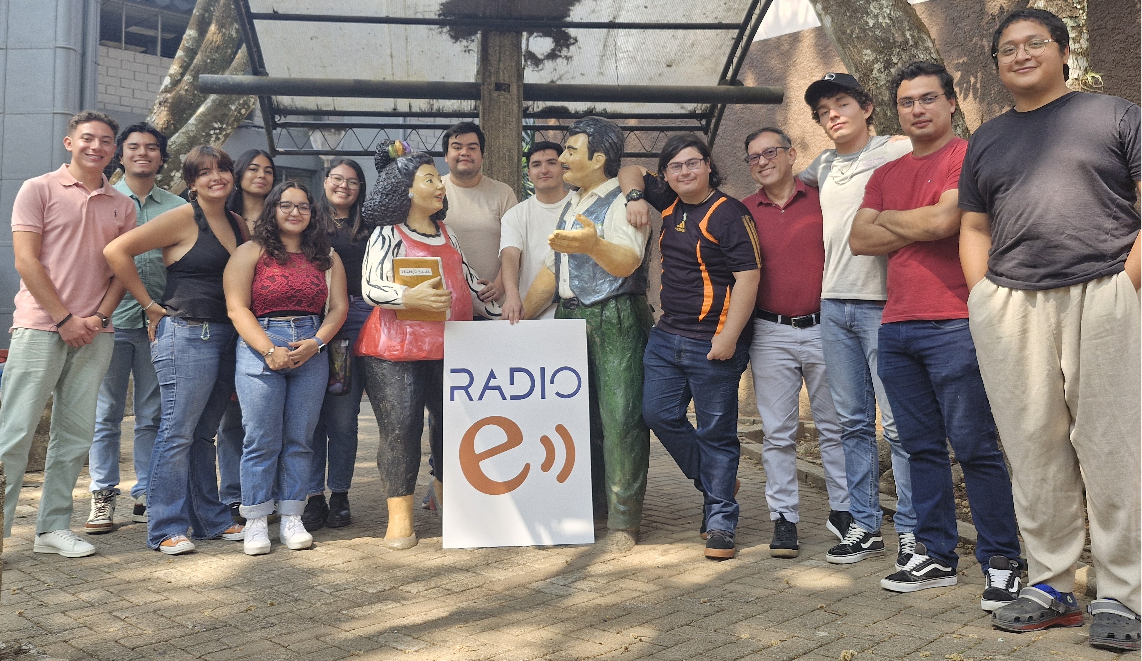 equipo de RADIO-E